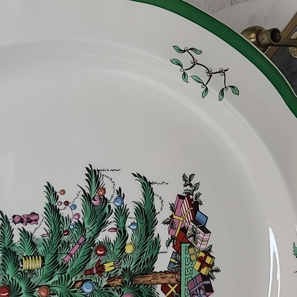 Spode Christmas Tree 12" Round Scalloped Chop Plate/Platter - Picture 7 of 17